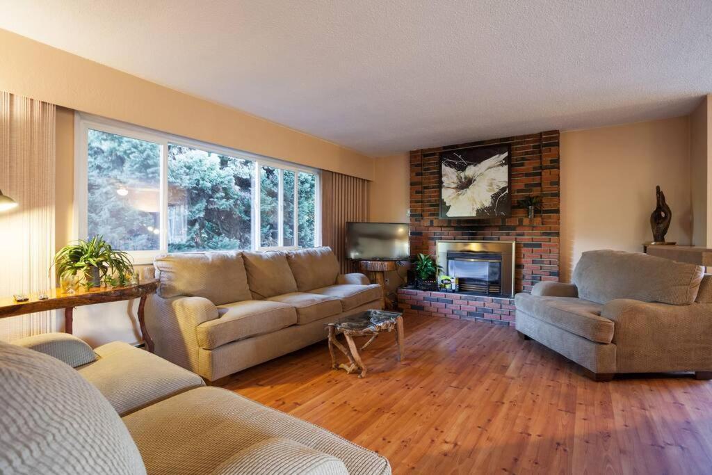 Villa Spacious And Comfy ! Victoria Exterior foto